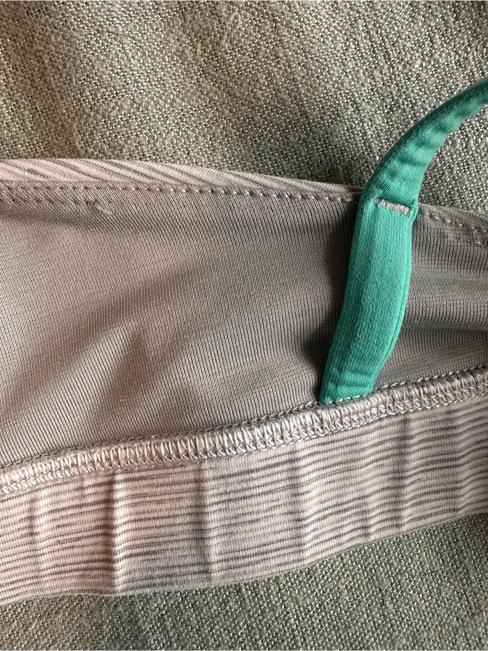 🍋 Lululemon Energy Bra *Medium Support- White/Grey/Light Green - Picture 4 of 4